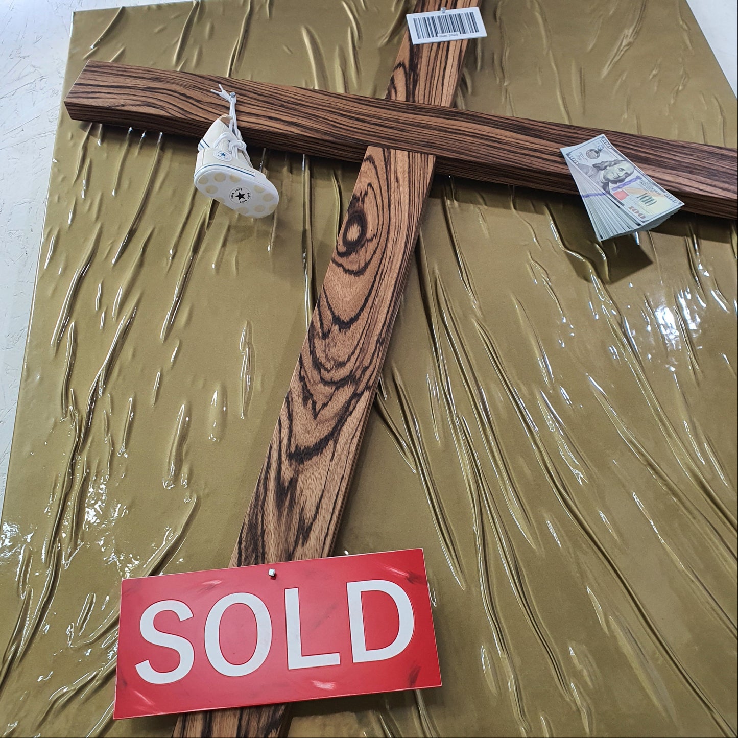 Collectible conceptual artwork Il Settimo Comandamento – symbolic crucifixion of commerce, one-of-a-kind edition