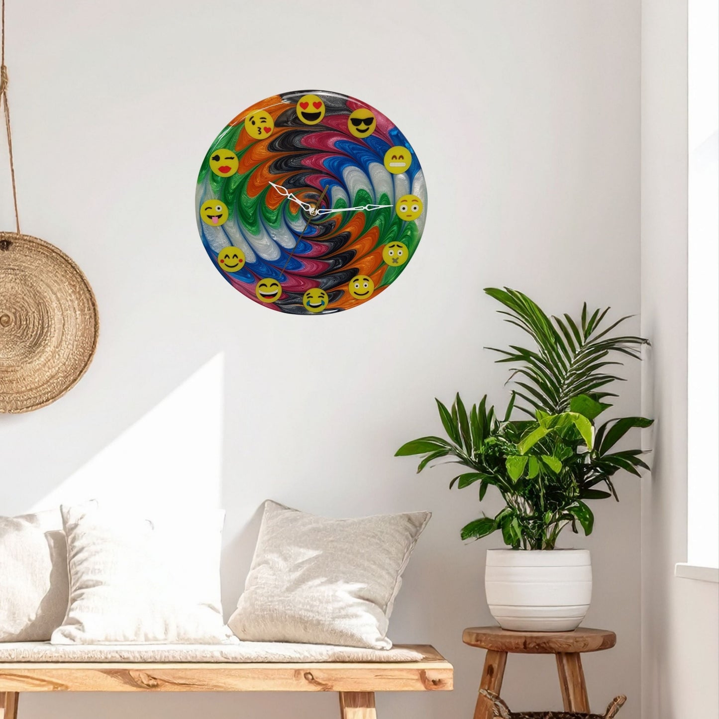 Emotion Flow #04 30 cm handmade resin wall clock – limited edition art piece from Italy
