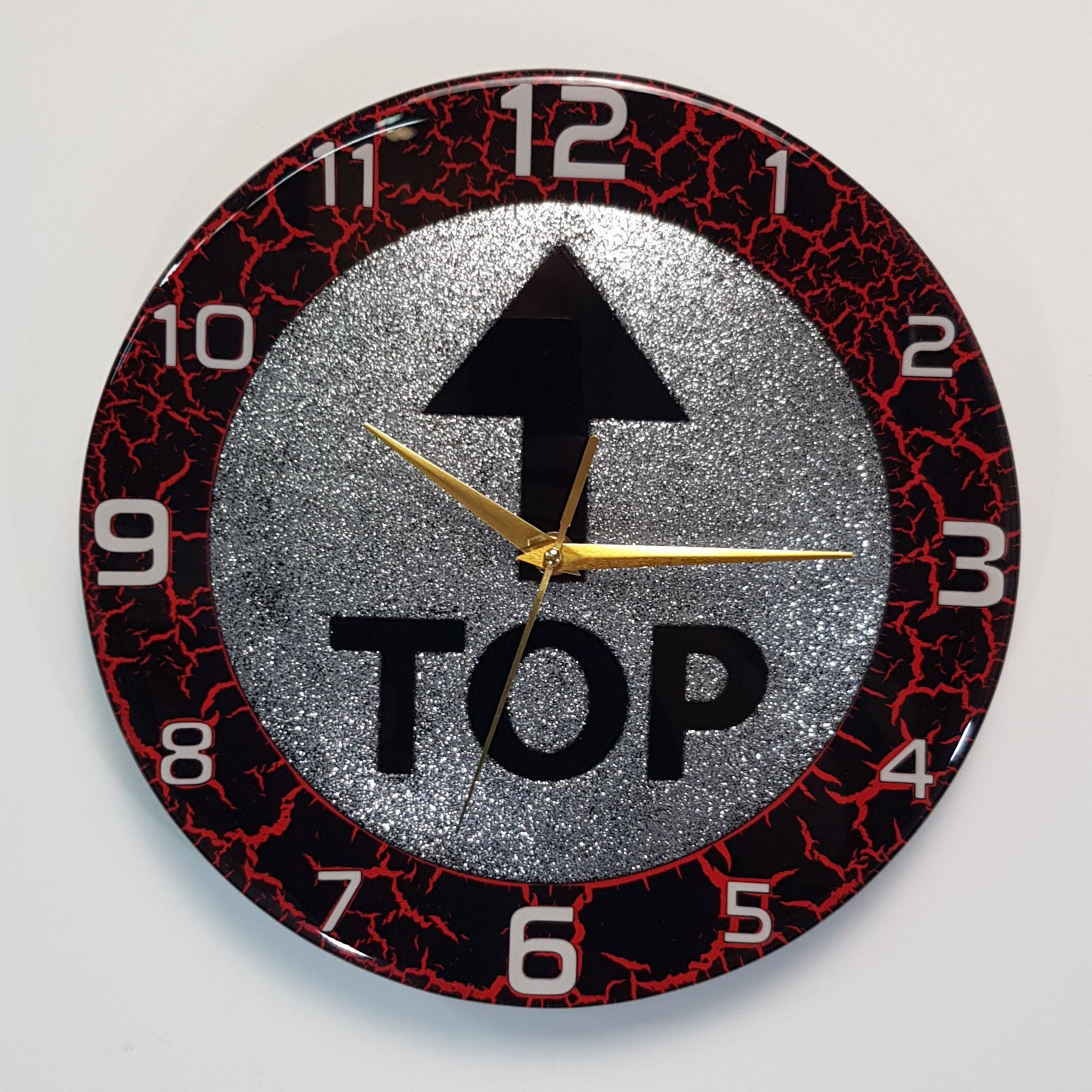 Top Time Silver Spark resin wall clock – handmade limited edition with shimmering silver center, front view