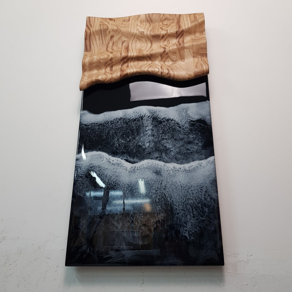 sculpture explores a suspended moment between movement and stillness