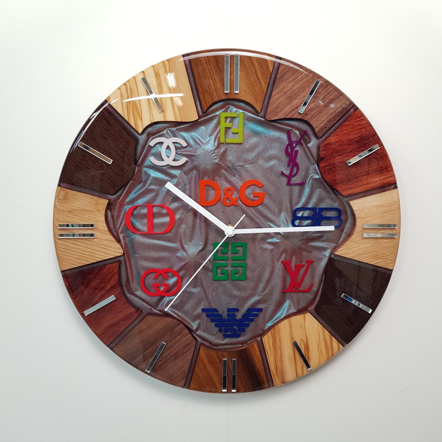 Luxury Chaos – Noble Spectrum wall clock, front view, handcrafted wood and resin artwork