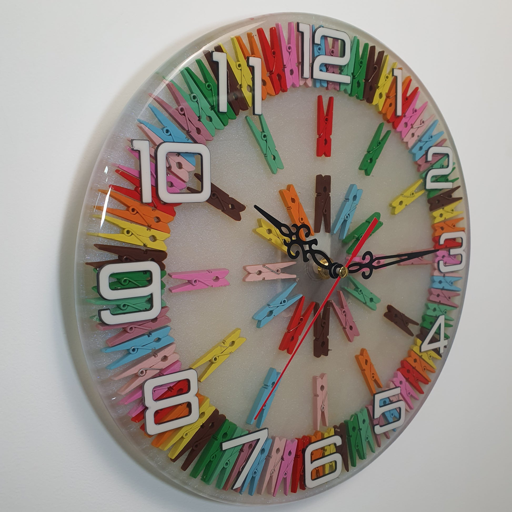 Second side angle of the Happy Pegs wall clock
