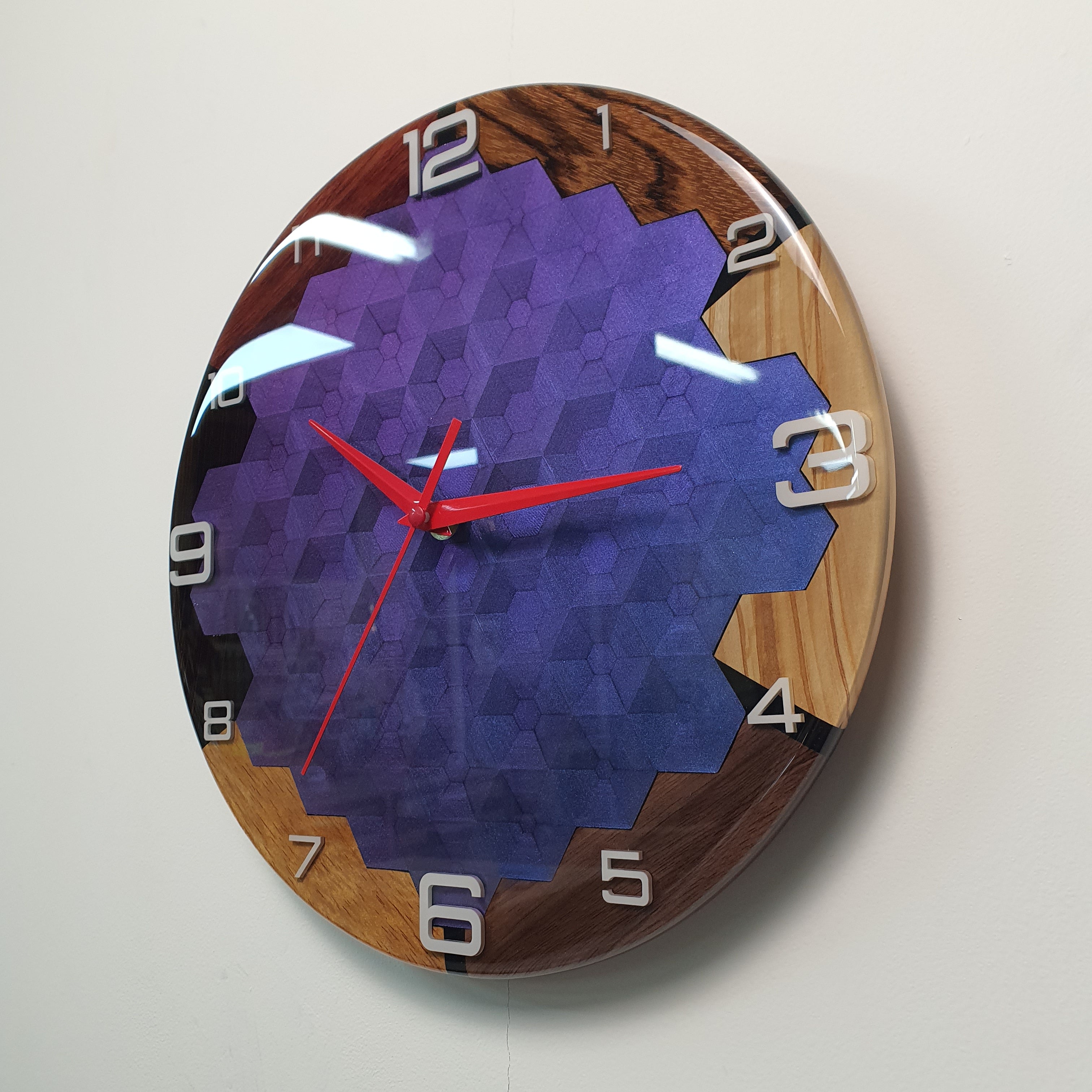 Left side angle showing resin depth, wooden segments and white plexiglass numerals