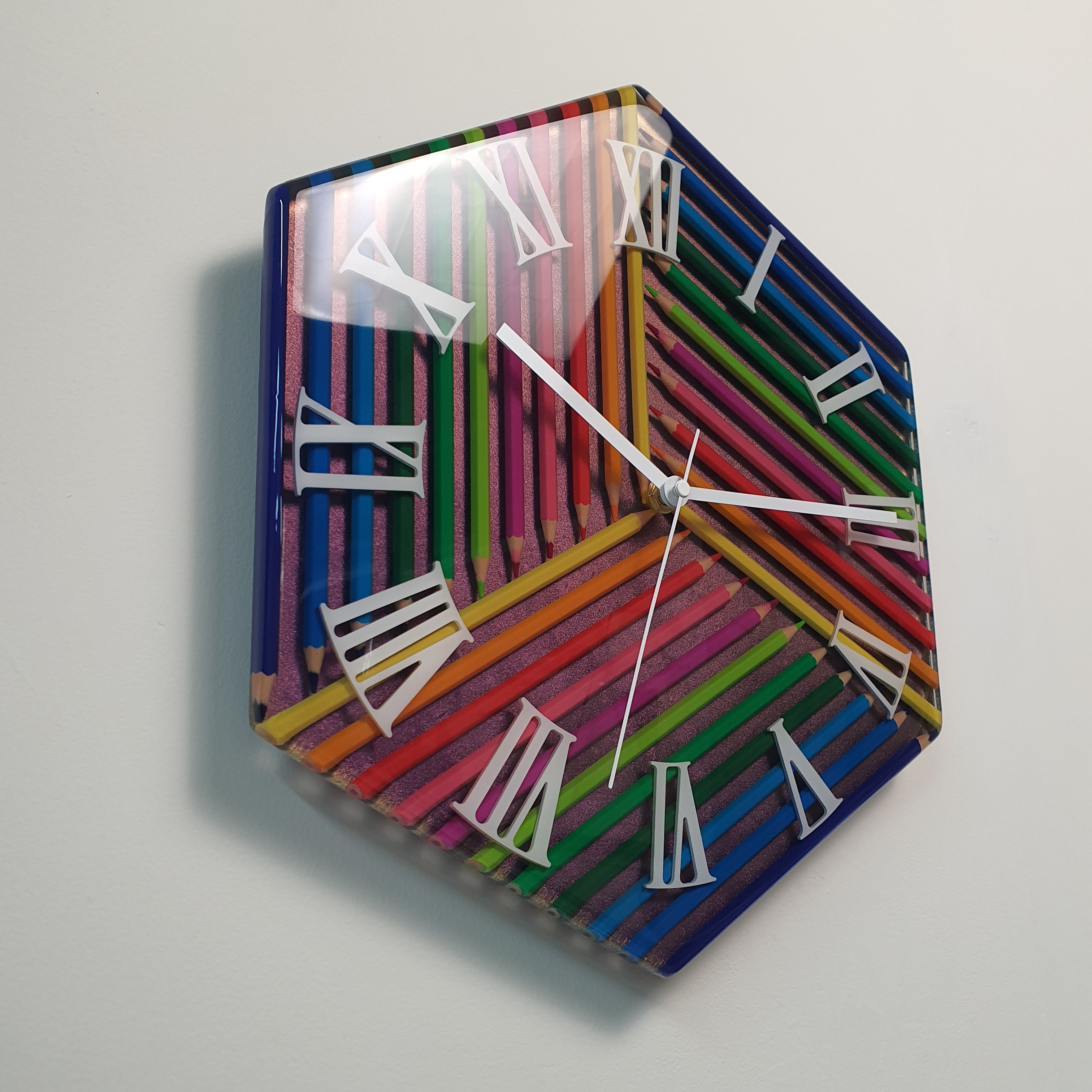 nged in geometric pattern