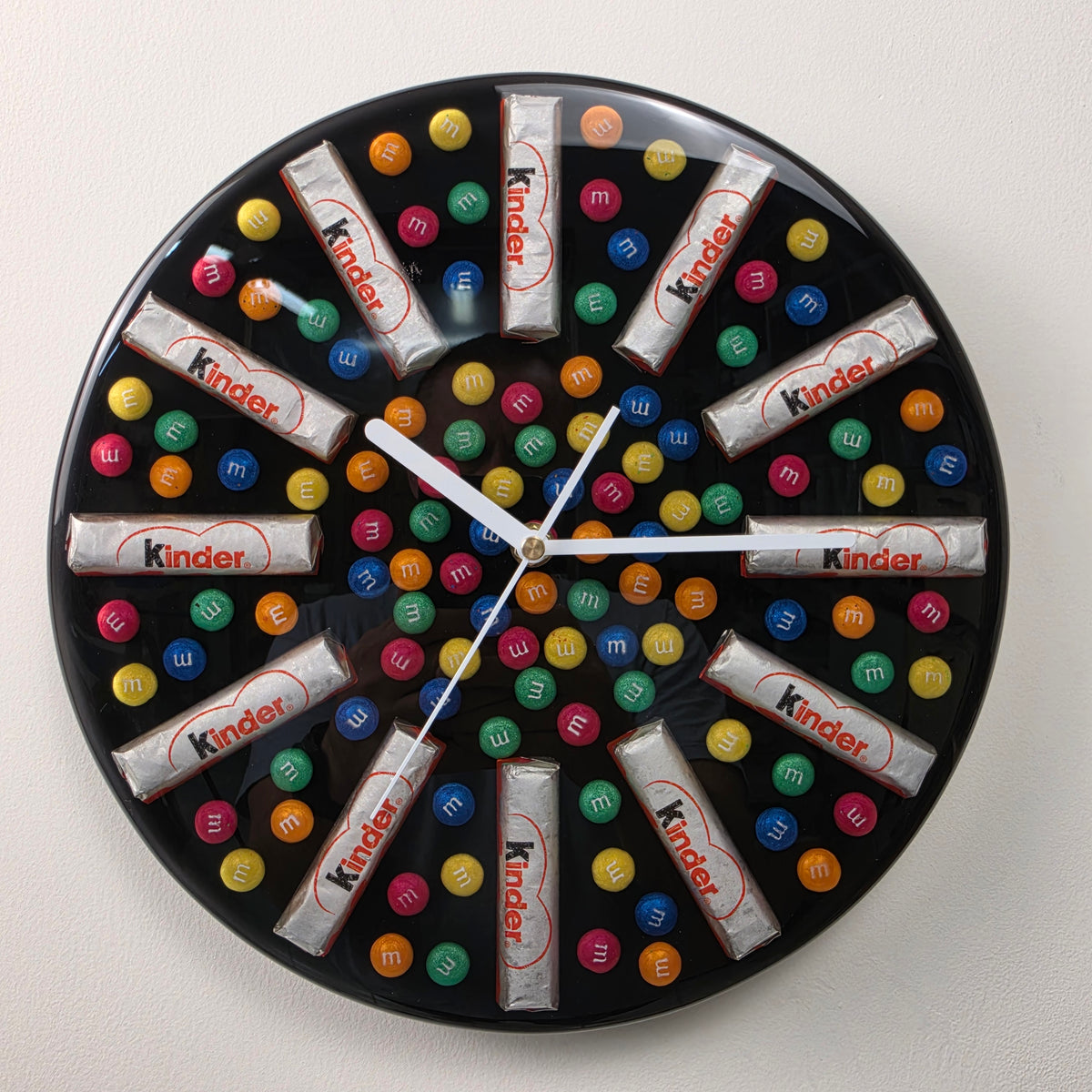 Sweet Time 30 cm decorative wall clock from the handmade Food Line collection