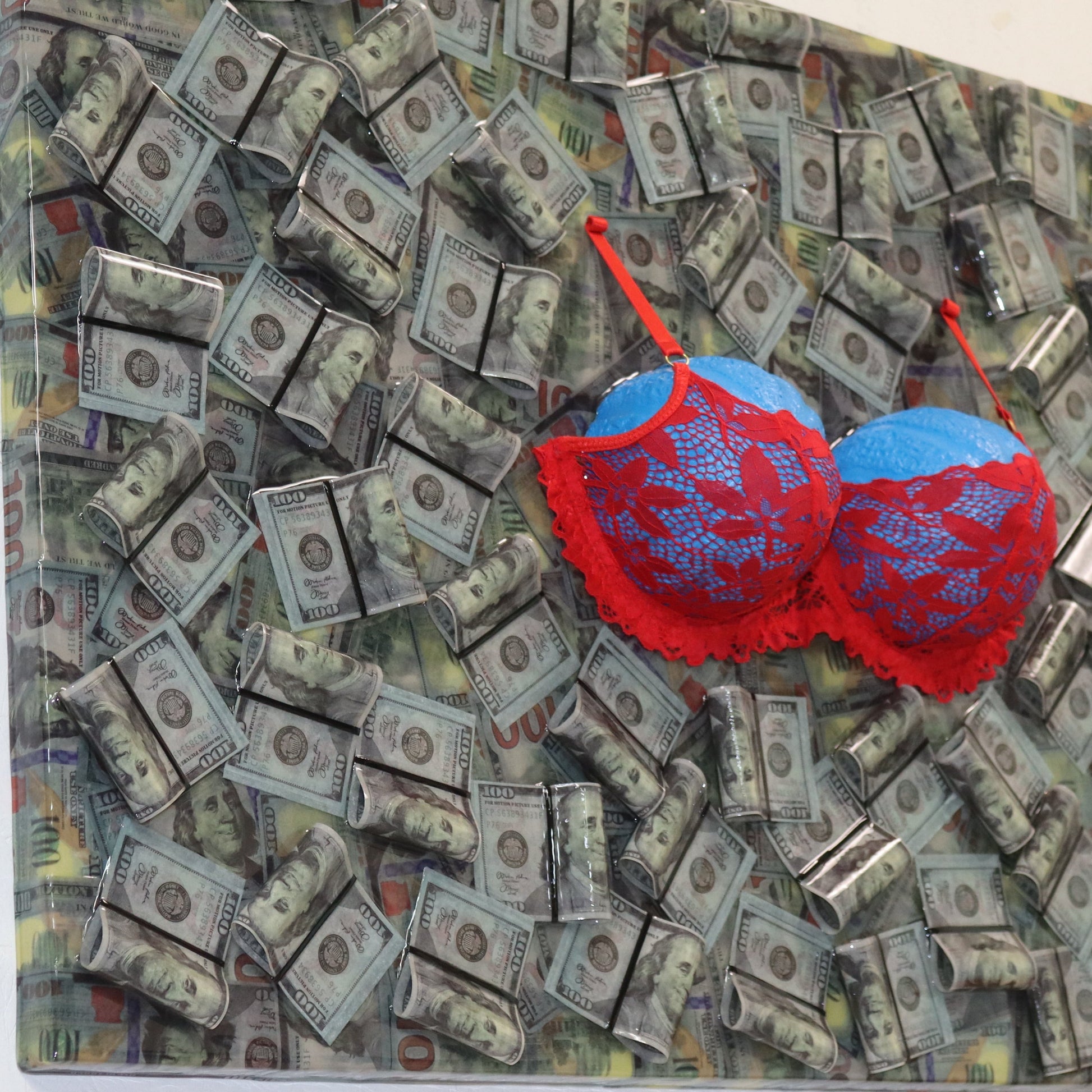 Limited edition conceptual artwork Mondo Blu – collectible contemporary art installation with certificate of authenticity
