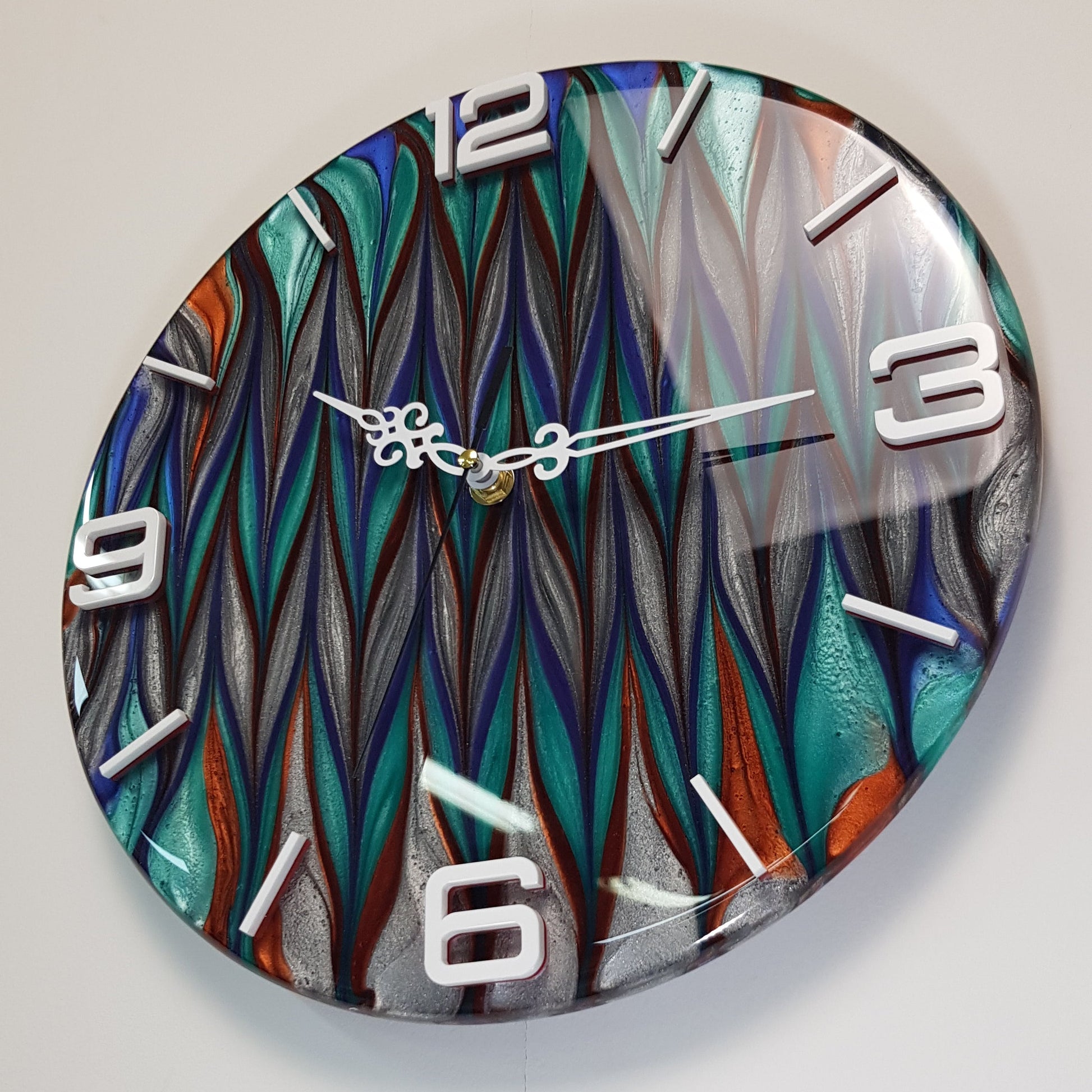 Right side view of the “Aurora Stream” epoxy resin wall clock – highlights the layered color flow and polished resin surface.